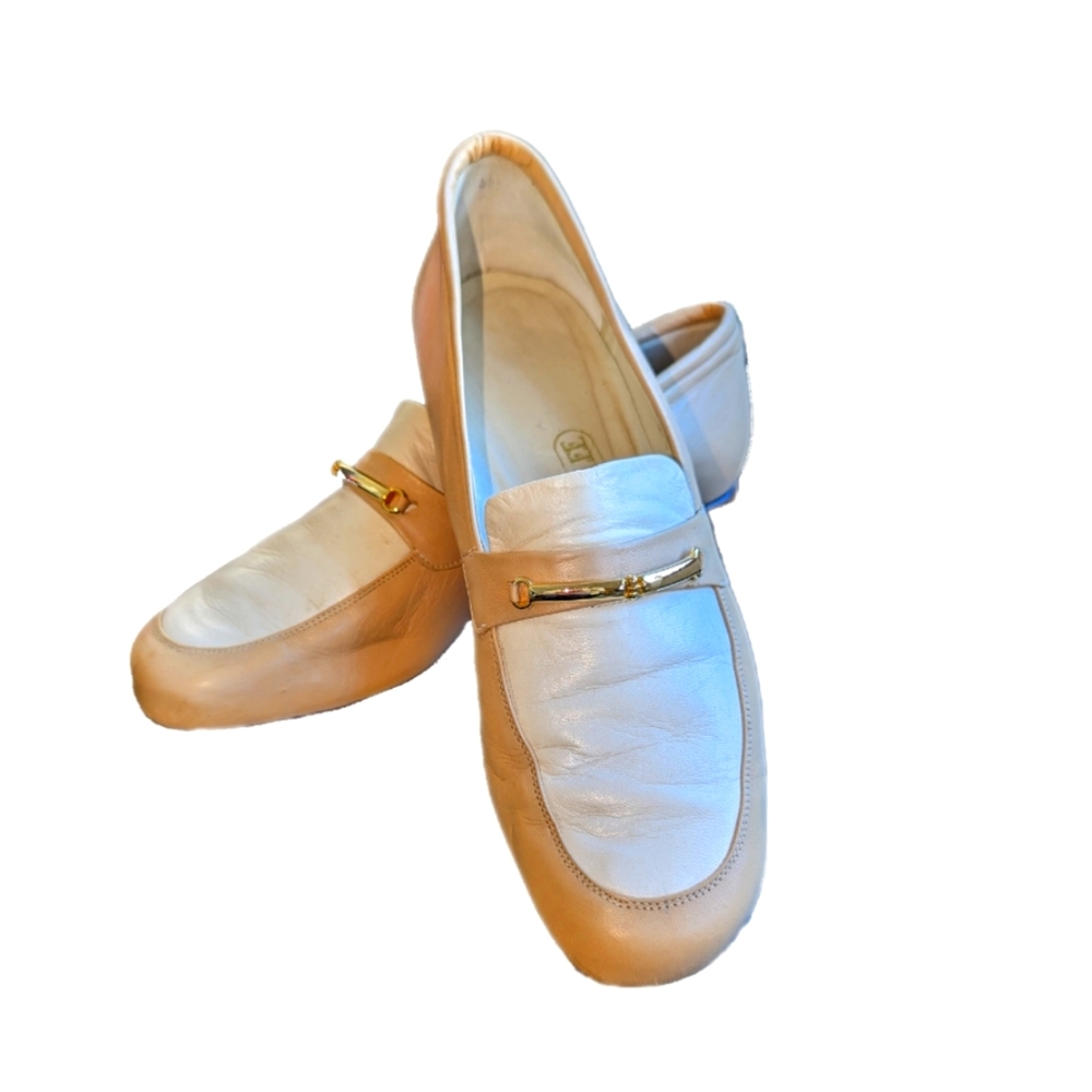 La Vallée Shoes Size 9 in Beige